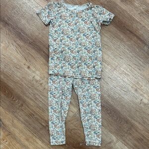 Quincy Mae Floral Set